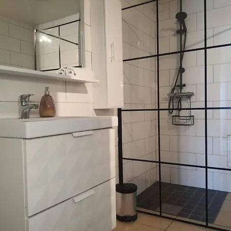 Daire Remarkable 2-bed Ap Next To Central Station