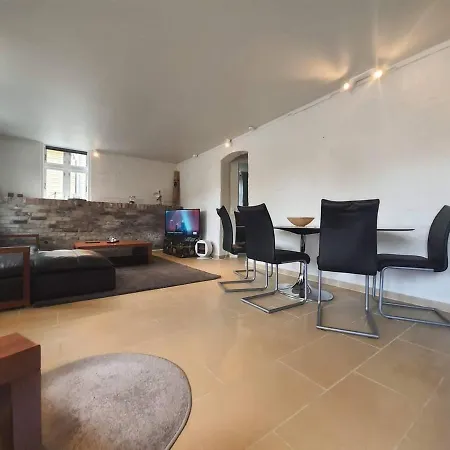 Remarkable 2-bed Ap Next To Central Station Daire *